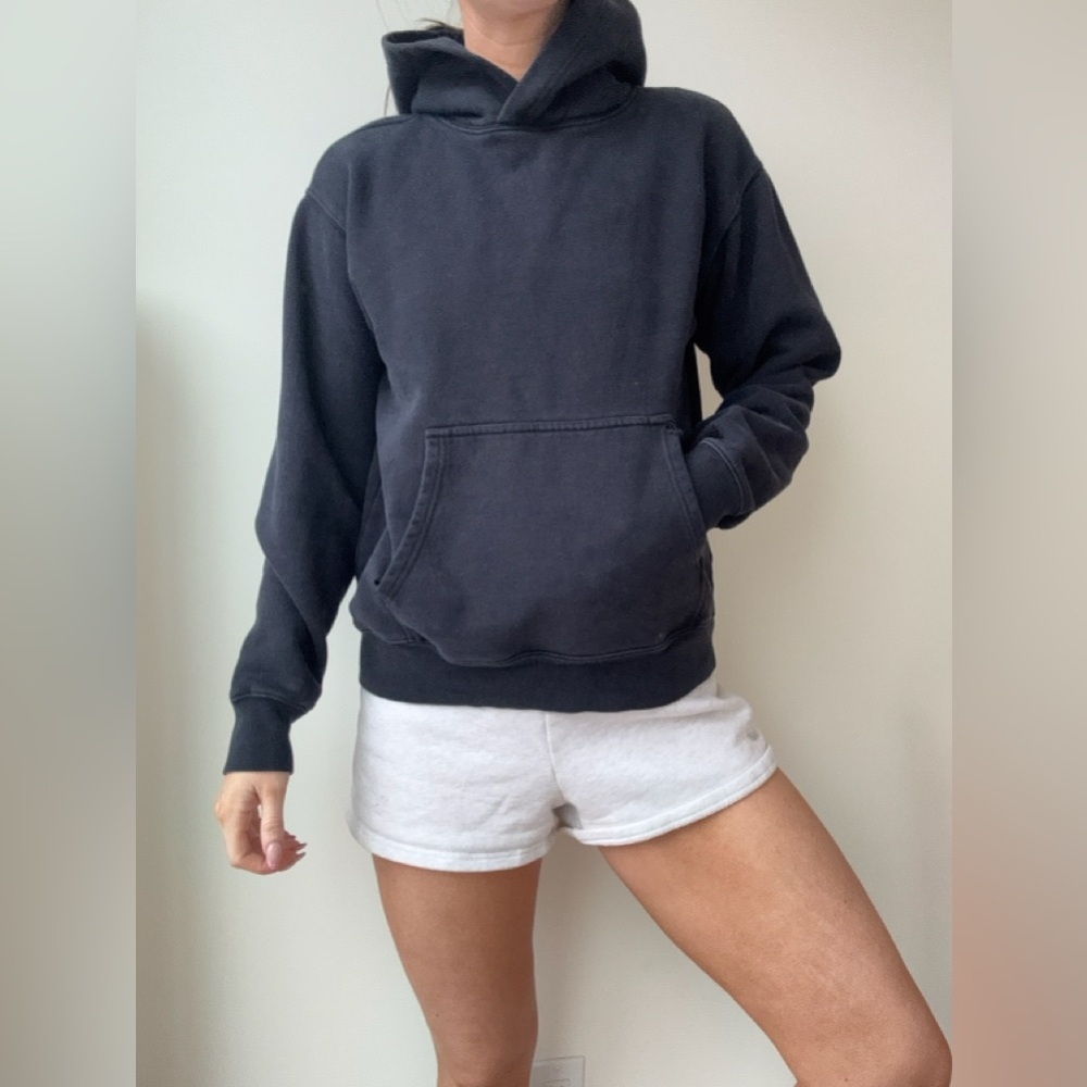 Aritzia Sweatfleece Perfect Hoodie - Black size small - Picture 4 of 4